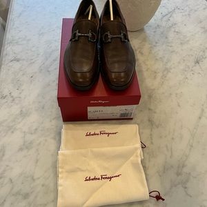 Salvatore Ferragamo Scarlet Brown Loafer Excellent Condition